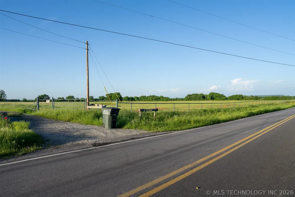 5874 E 273rd Street S Porum, OK 74455