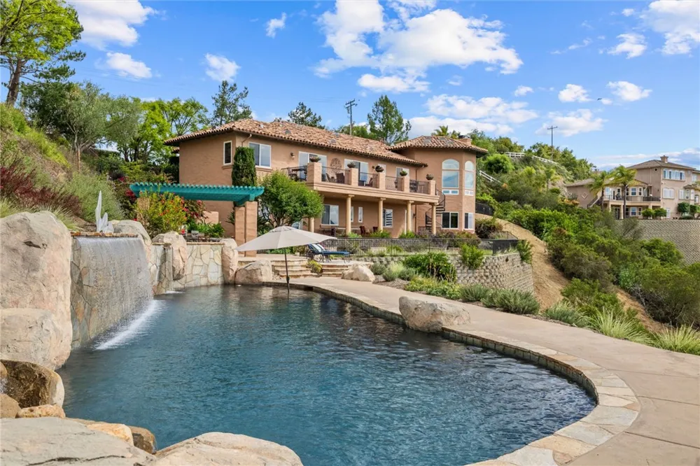 46480 Via Vaquero Temecula, CA 92590