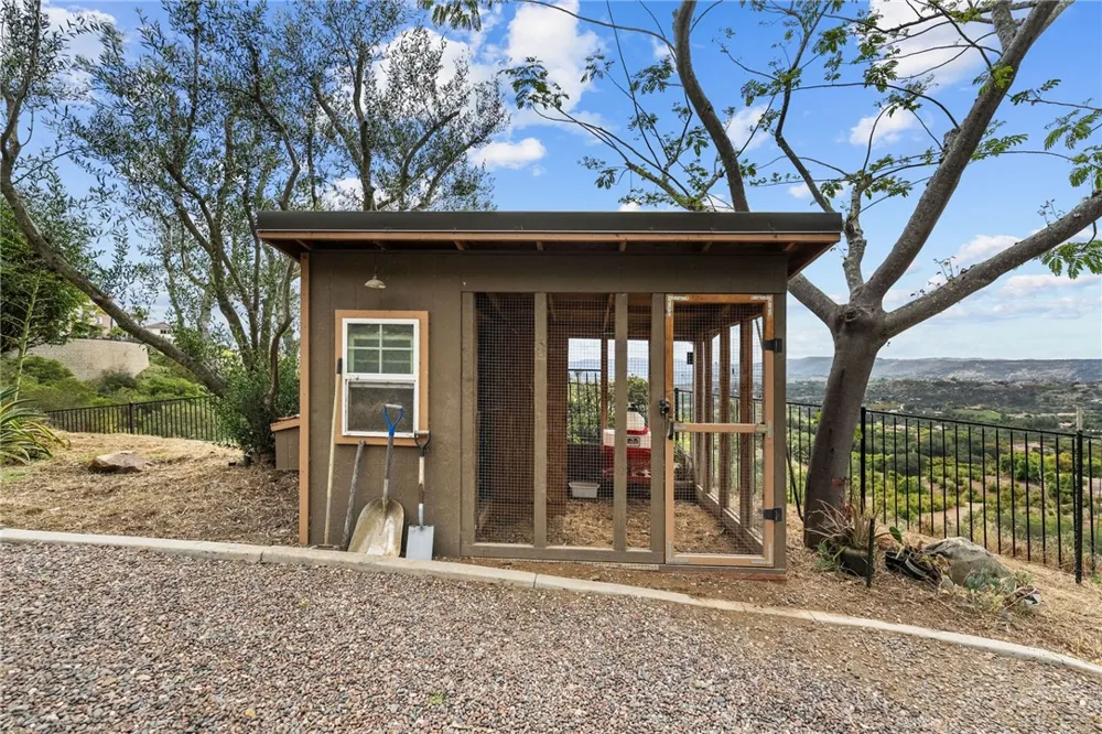 46480 Via Vaquero Temecula, CA 92590