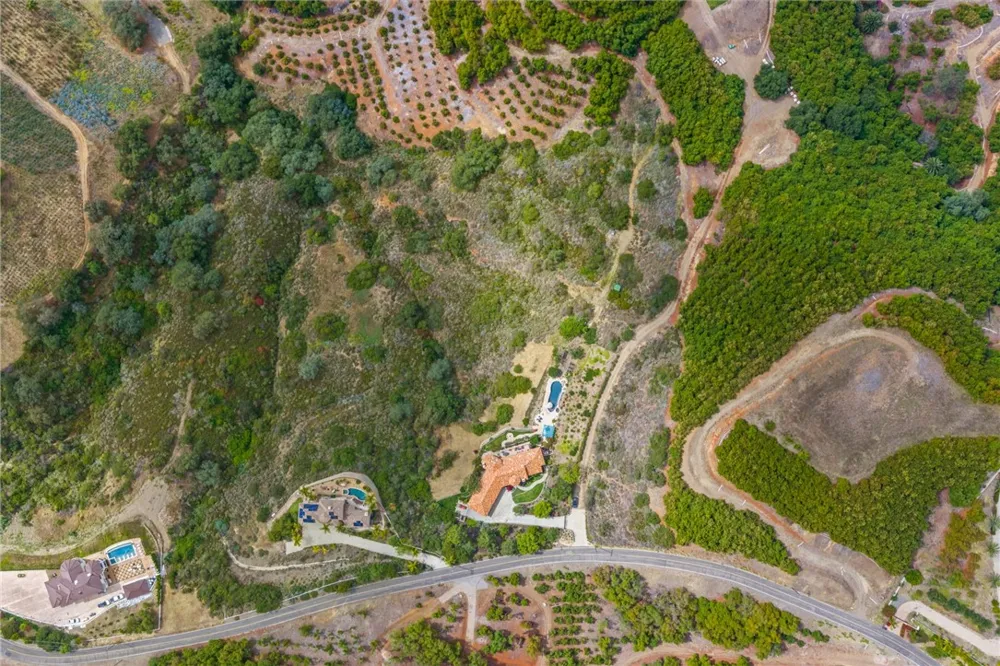 46480 Via Vaquero Temecula, CA 92590