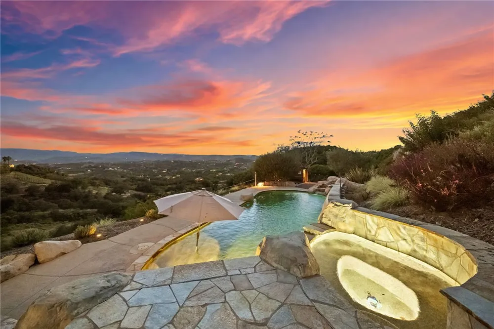 46480 Via Vaquero Temecula, CA 92590