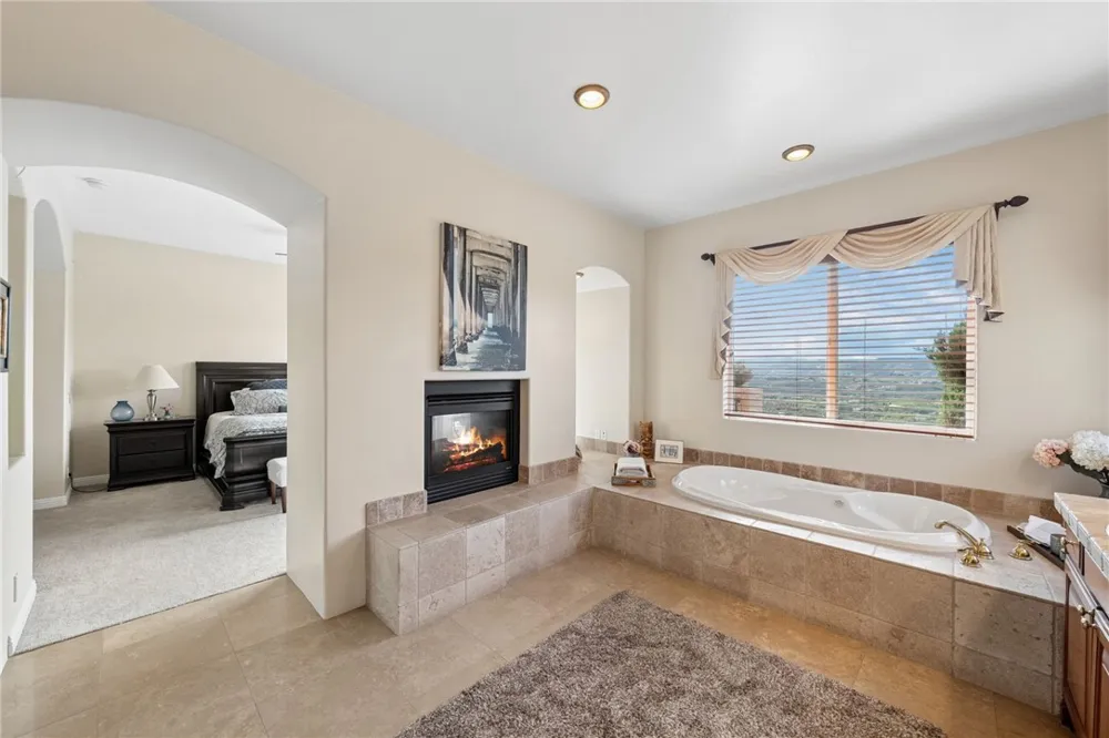 46480 Via Vaquero Temecula, CA 92590