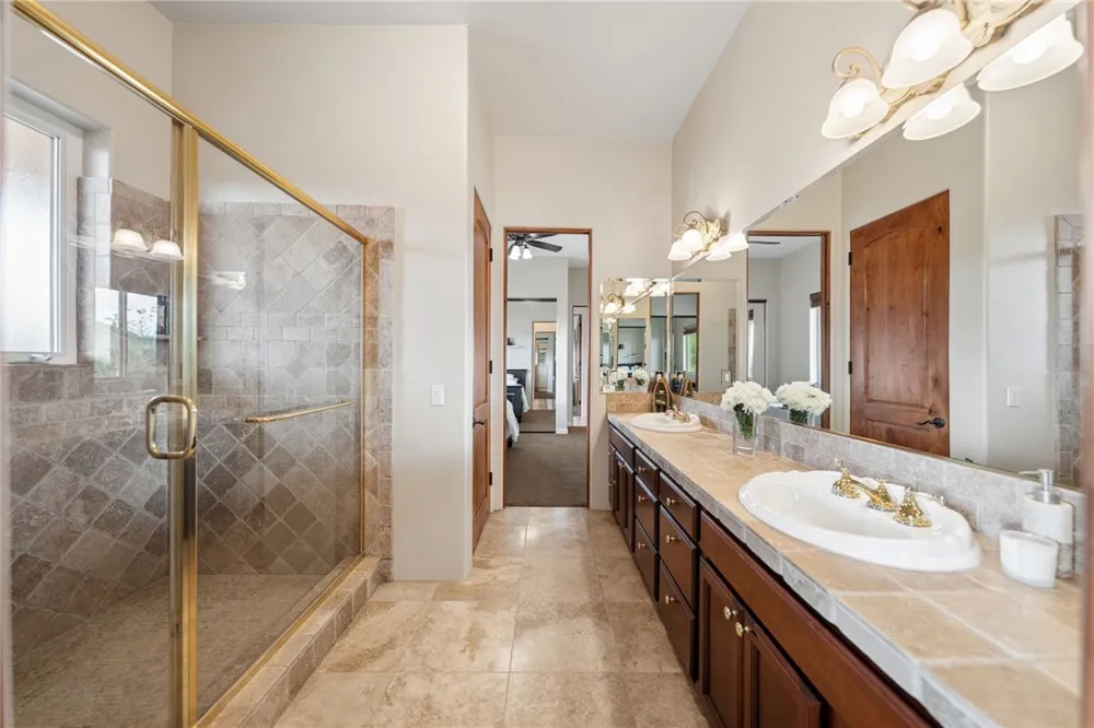 46480 Via Vaquero Temecula, CA 92590