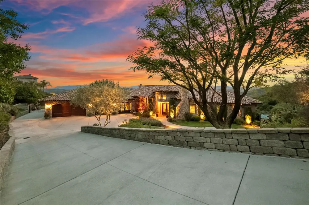 46480 Via Vaquero Temecula, CA 92590