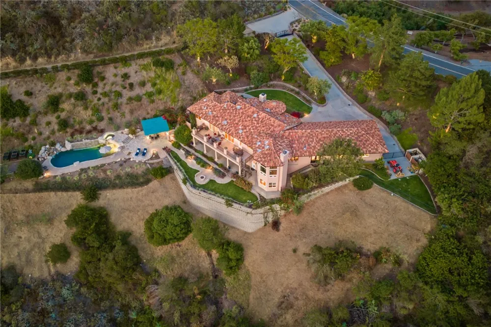 46480 Via Vaquero Temecula, CA 92590