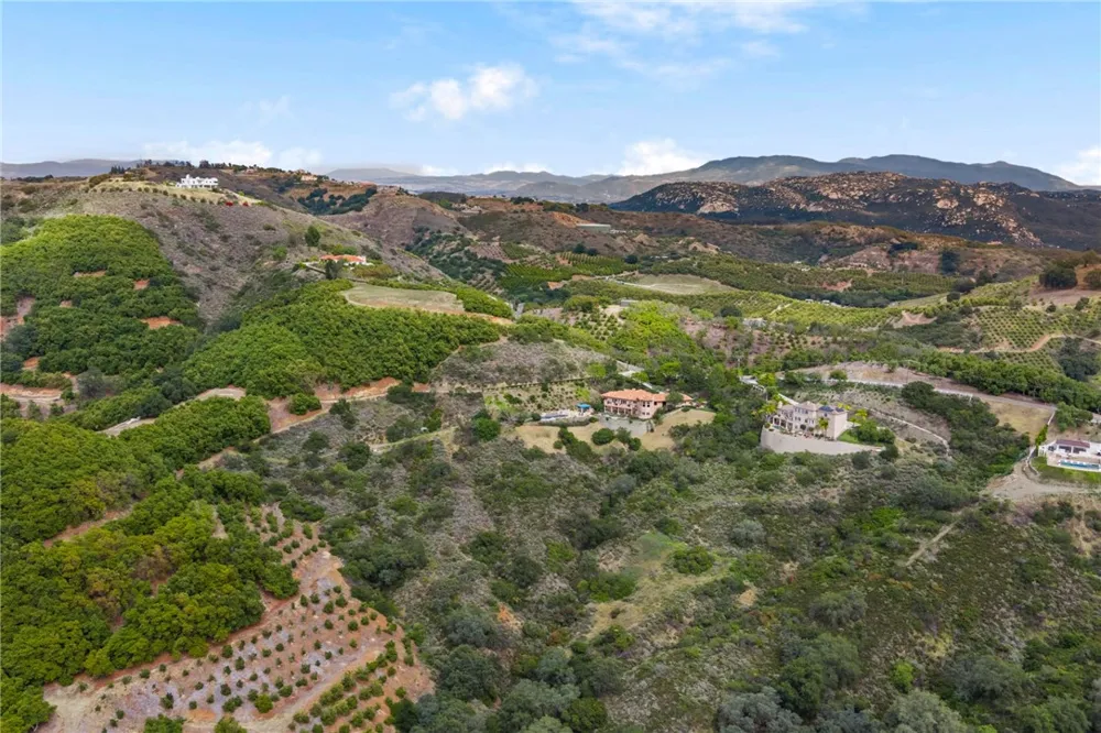46480 Via Vaquero Temecula, CA 92590