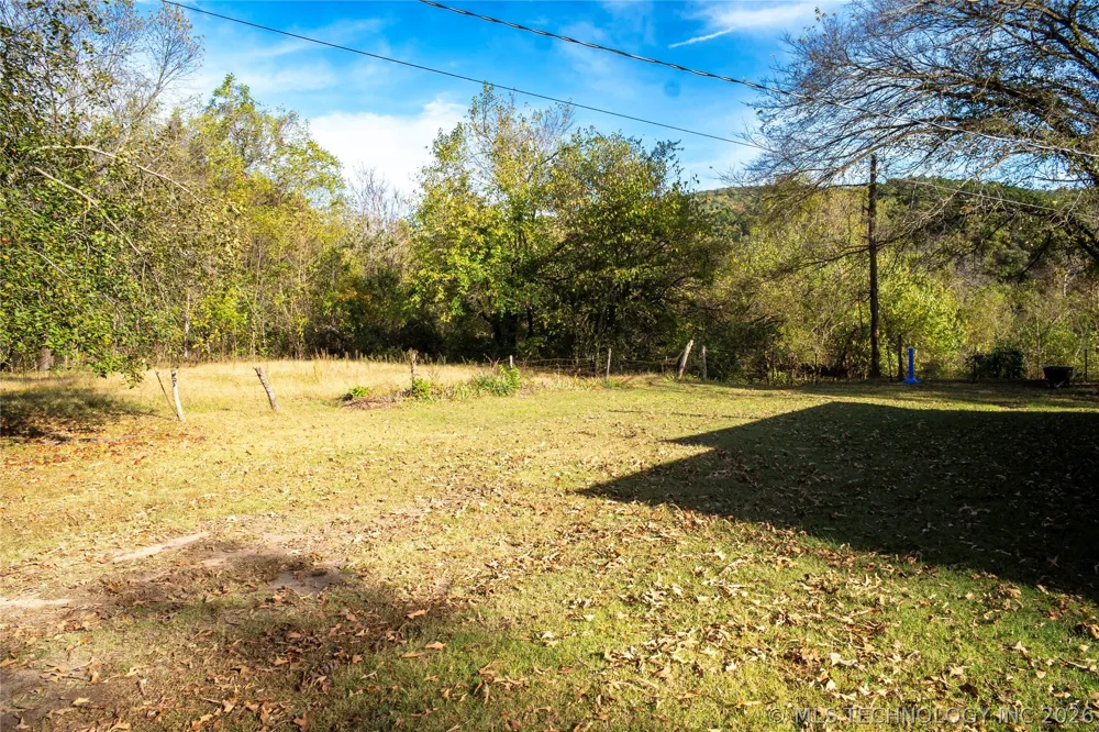 464220 E 888 ROAD Stilwell, OK 74960