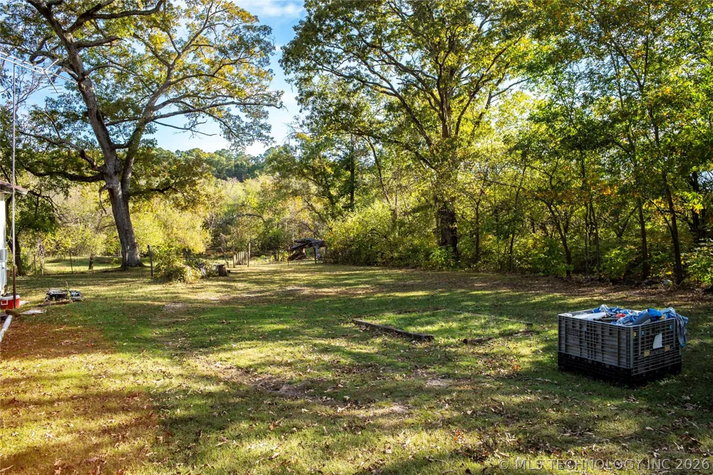 464220 E 888 ROAD Stilwell, OK 74960