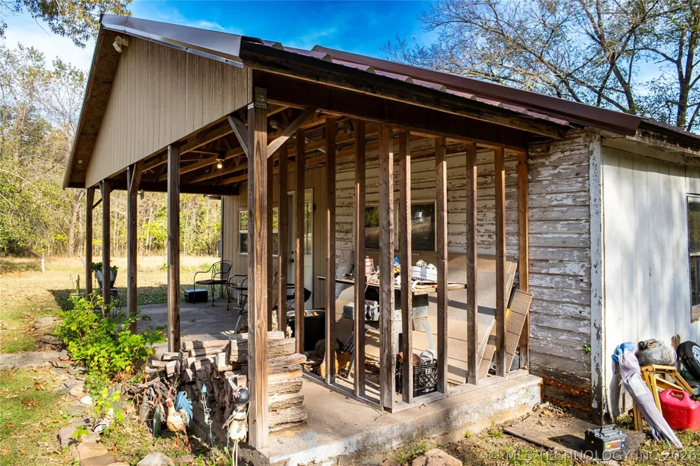 464220 E 888 ROAD Stilwell, OK 74960