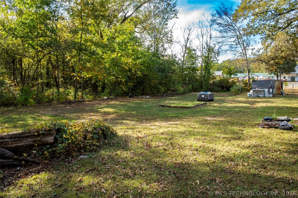 464220 E 888 ROAD Stilwell, OK 74960