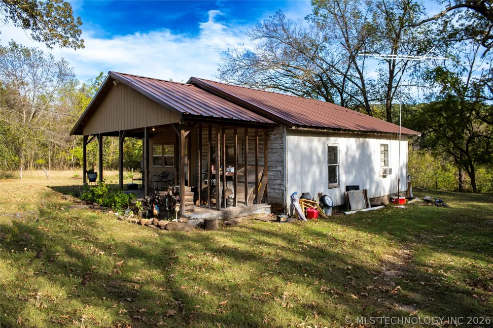 464220 E 888 ROAD Stilwell, OK 74960