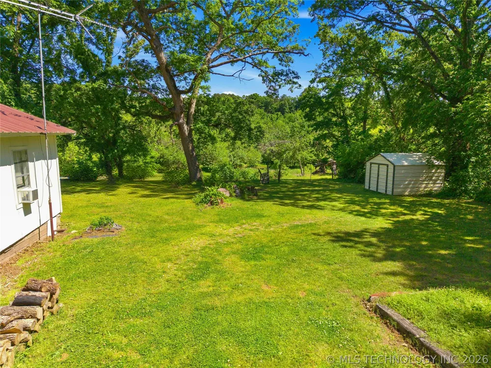 464220 E 888 ROAD Stilwell, OK 74960