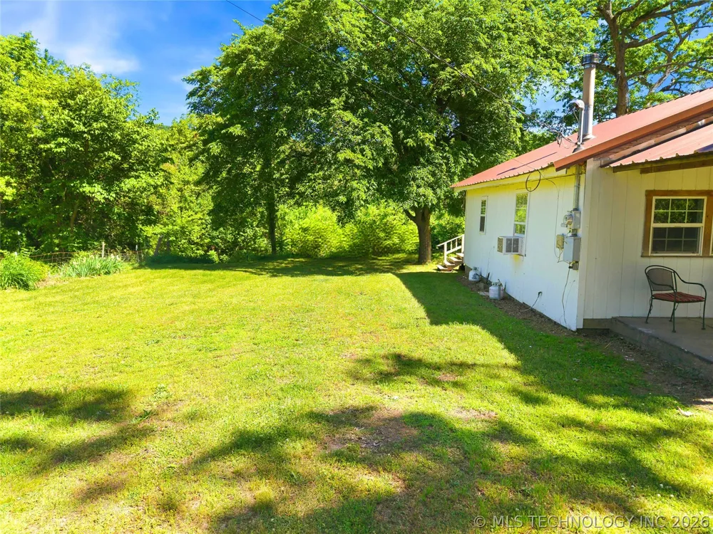 464220 E 888 ROAD Stilwell, OK 74960