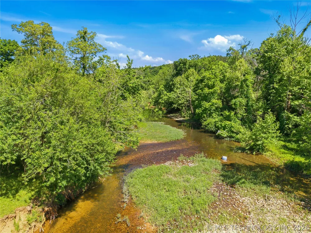 464220 E 888 ROAD Stilwell, OK 74960