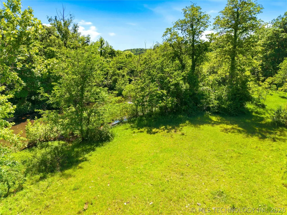 464220 E 888 ROAD Stilwell, OK 74960