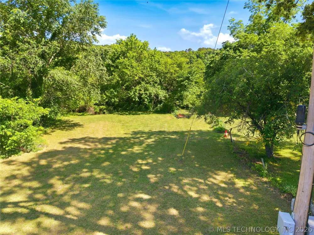 464220 E 888 ROAD Stilwell, OK 74960