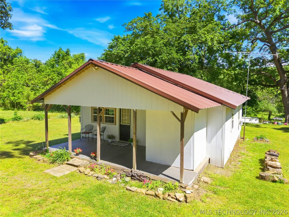 464220 E 888 ROAD Stilwell, OK 74960