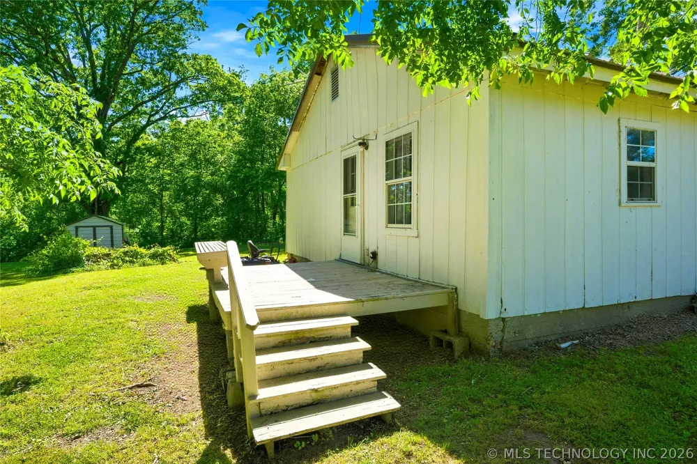 464220 E 888 ROAD Stilwell, OK 74960