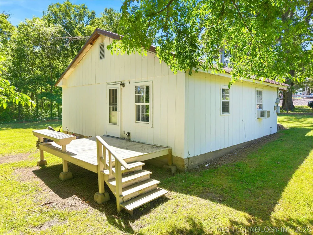 464220 E 888 ROAD Stilwell, OK 74960