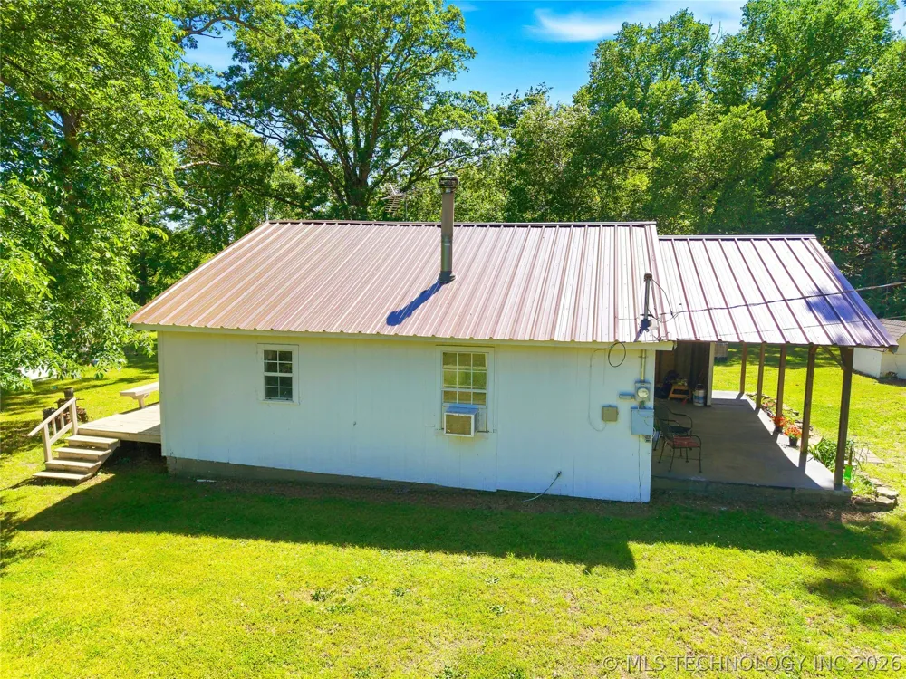 464220 E 888 ROAD Stilwell, OK 74960