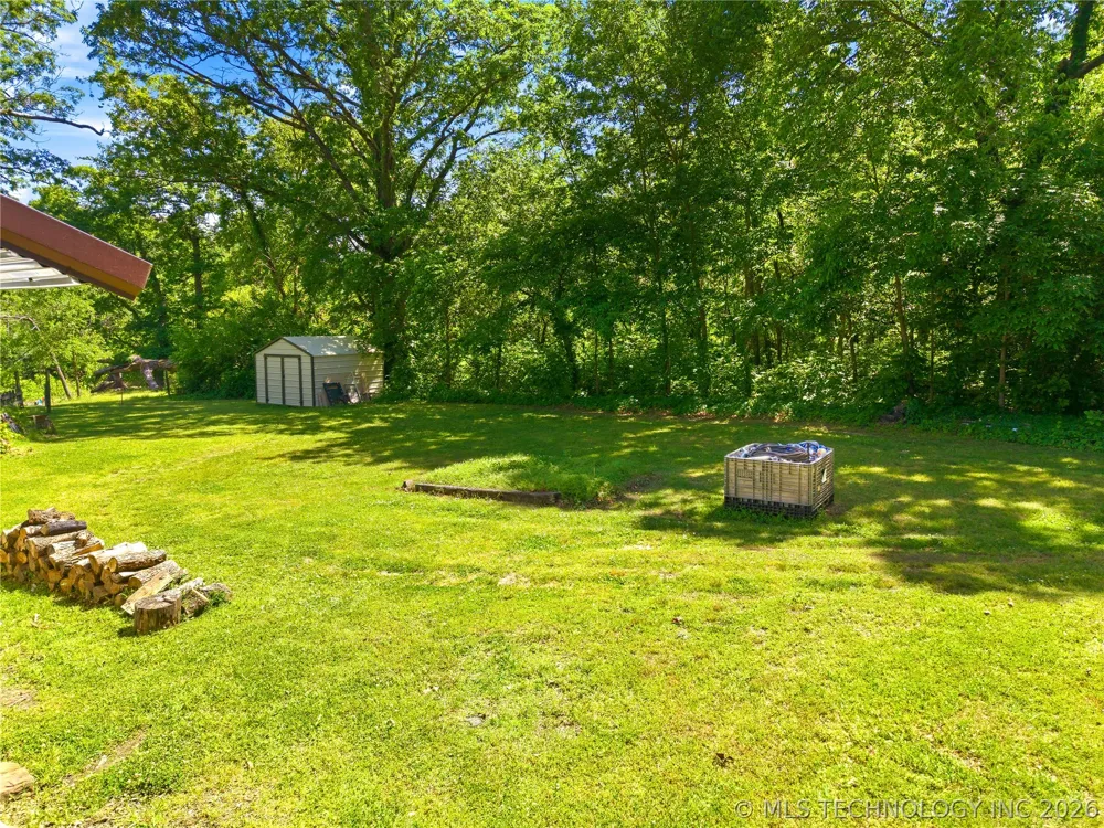 464220 E 888 ROAD Stilwell, OK 74960