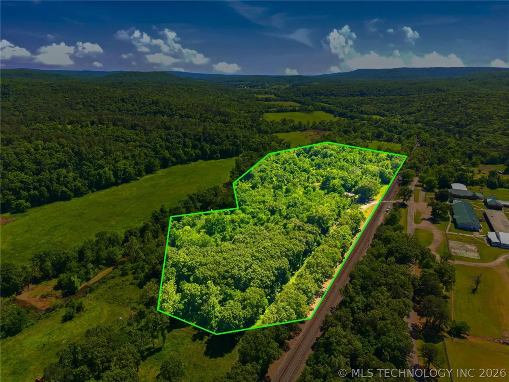 464220 E 888 ROAD Stilwell, OK 74960