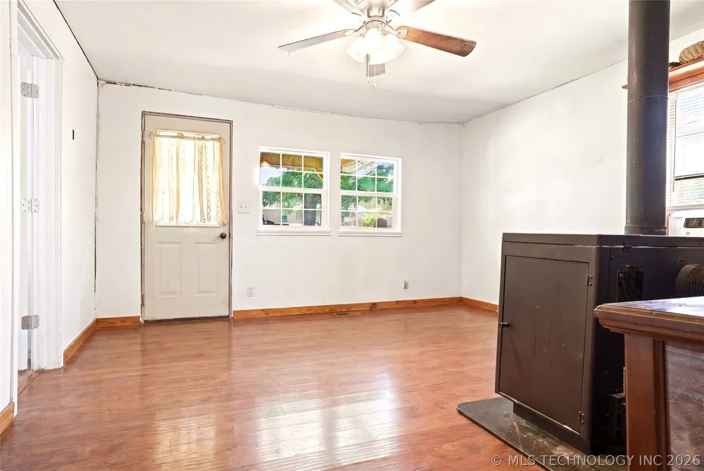 464220 E 888 ROAD Stilwell, OK 74960
