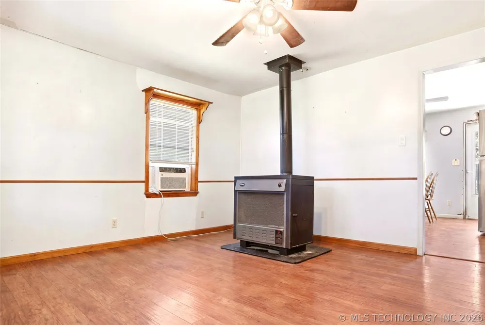 464220 E 888 ROAD Stilwell, OK 74960