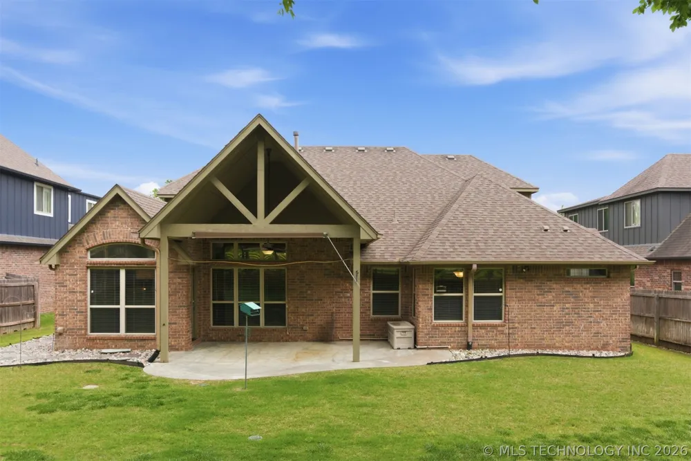 11008 S Sycamore Street Jenks, OK 74037