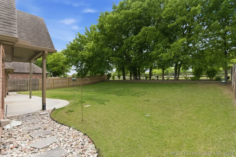 11008 S Sycamore Street Jenks, OK 74037