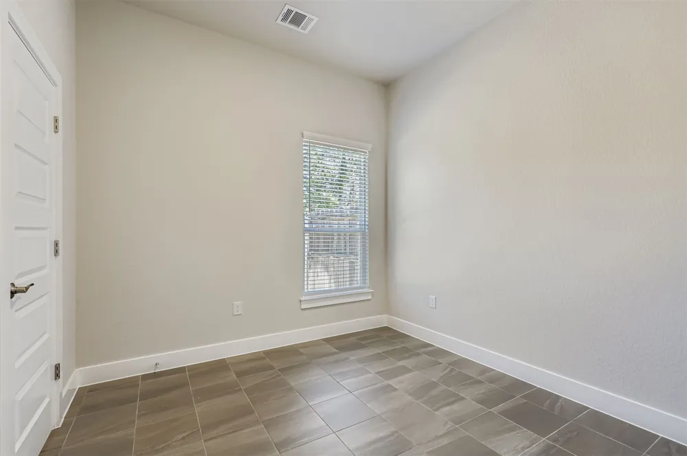 2500 American Drive #B Lago Vista, TX 78645