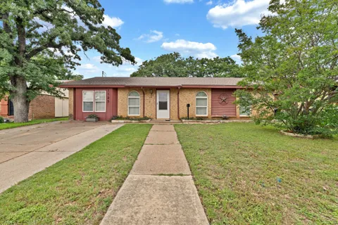 1125 Hillwood Drive
