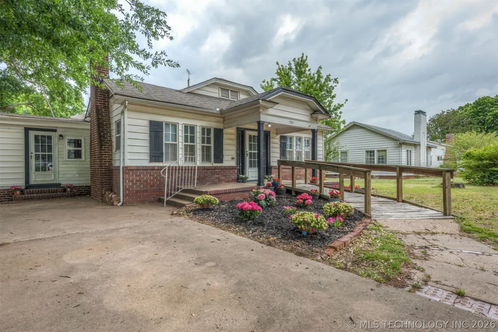 1901 E 9th Street Okmulgee, OK 74447