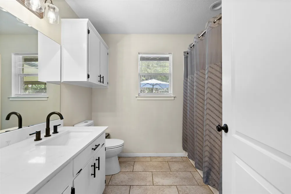 312 Holcombe Drive Lexington, TX 78947