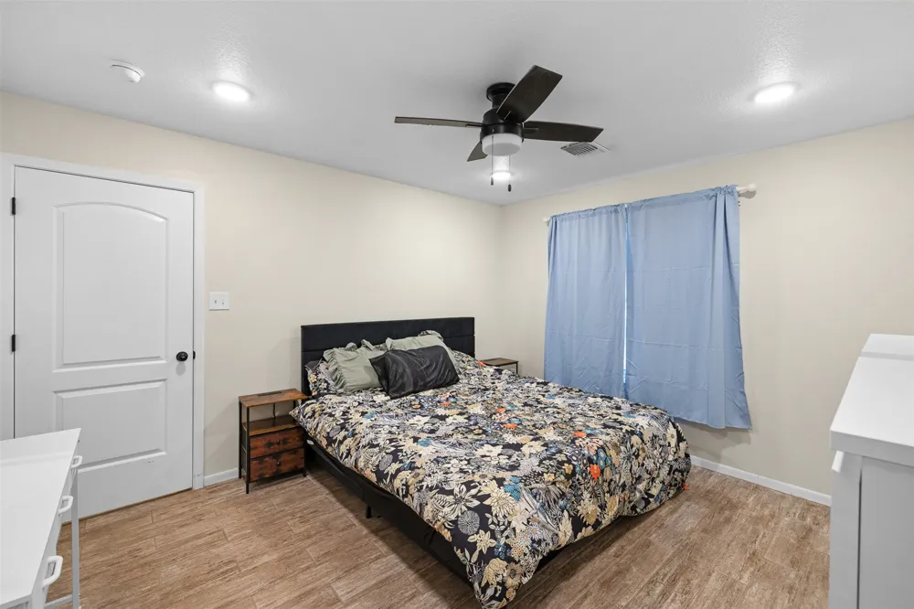 312 Holcombe Drive Lexington, TX 78947