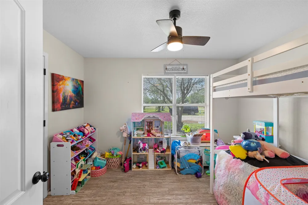 312 Holcombe Drive Lexington, TX 78947