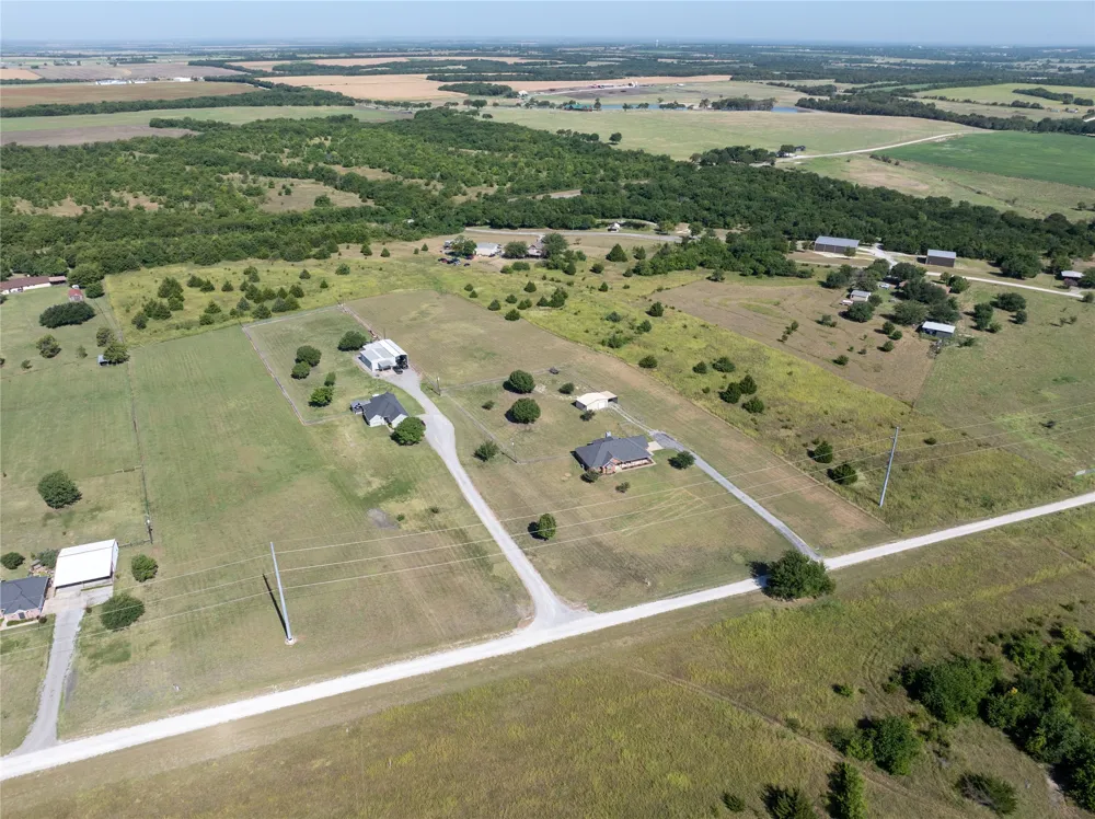MIDWAY ACRES DRIVE Howe, TX 75459
