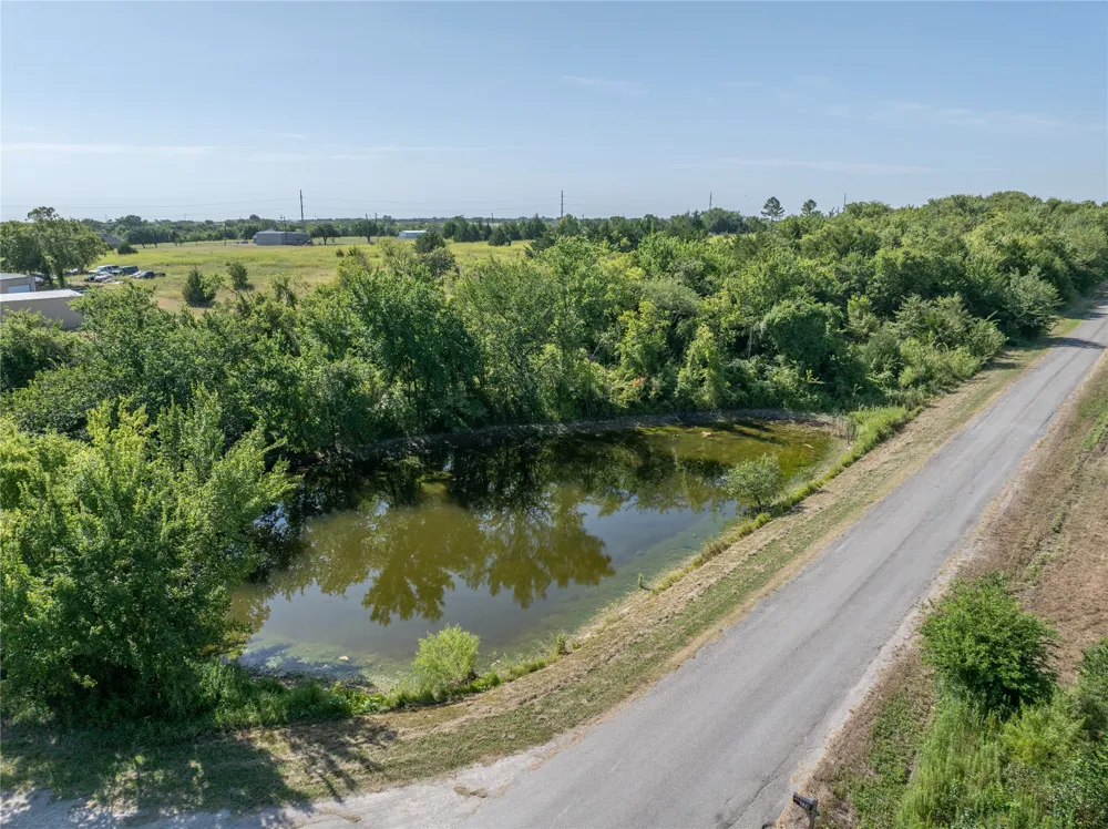MIDWAY ACRES DRIVE Howe, TX 75459