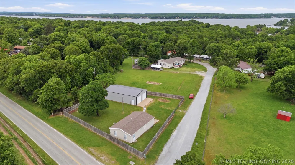 111 W Leonard Street Jay, OK 74346