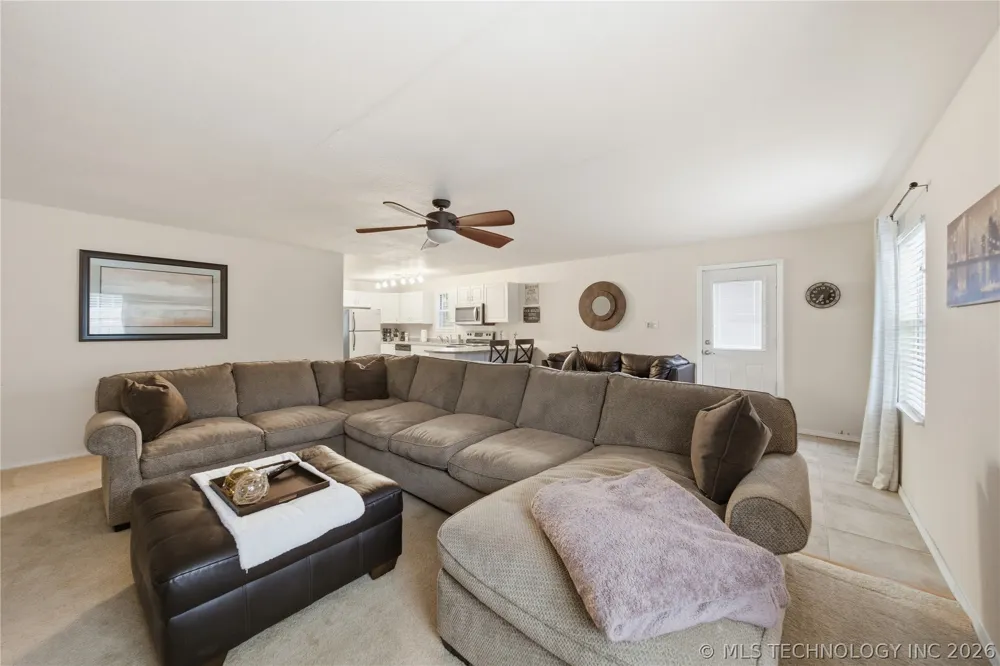 111 W Leonard Street Jay, OK 74346