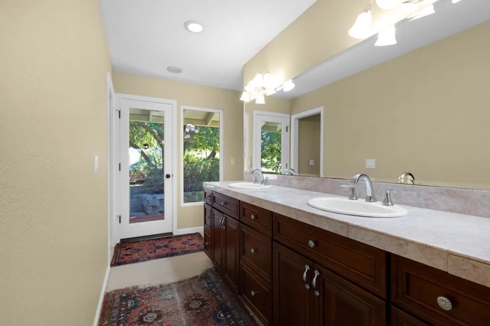 19963 Hale Avenue Morgan Hill, CA 95037