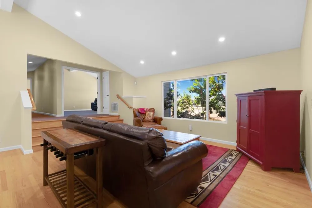19963 Hale Avenue Morgan Hill, CA 95037