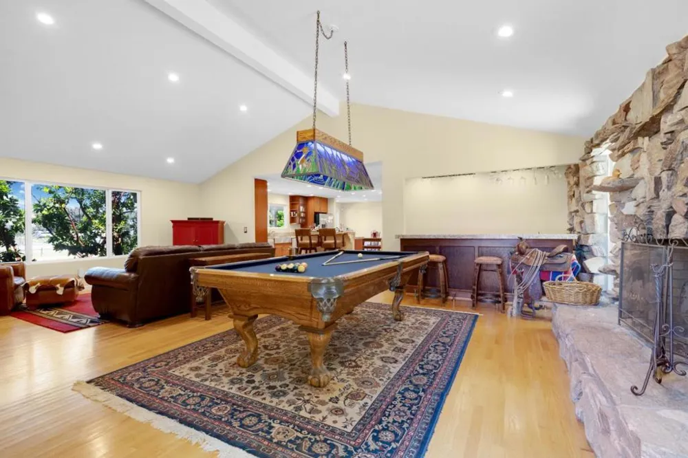 19963 Hale Avenue Morgan Hill, CA 95037