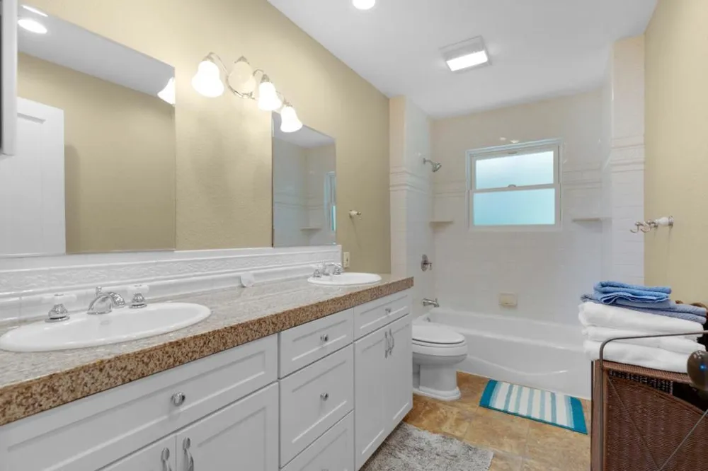 19963 Hale Avenue Morgan Hill, CA 95037
