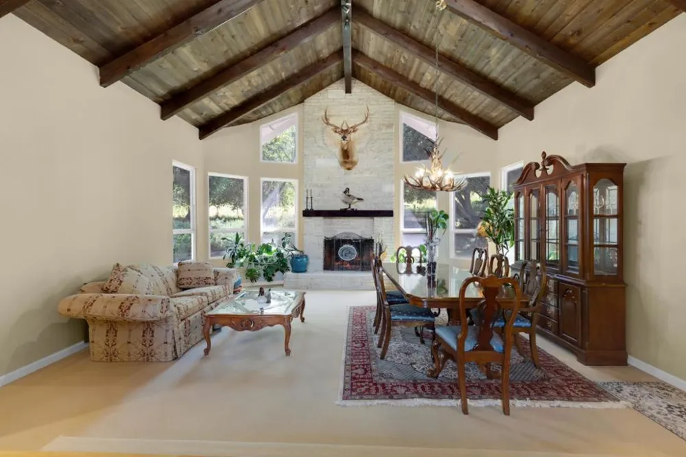 19963 Hale Avenue Morgan Hill, CA 95037