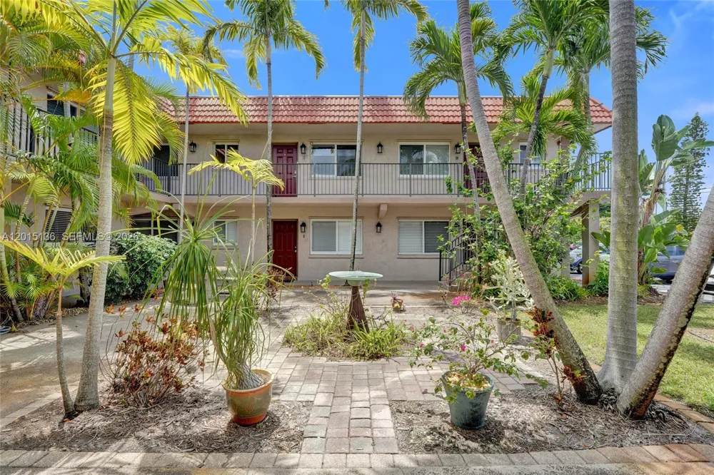 3050 NE 5th Ter #13 Wilton Manors, FL 33334