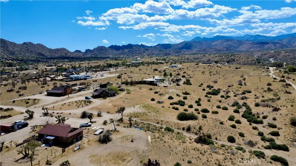 5134 William S Hart Road Pioneertown, CA 92268