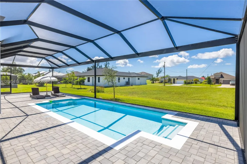 10 33rd PL Cape Coral, FL 33904