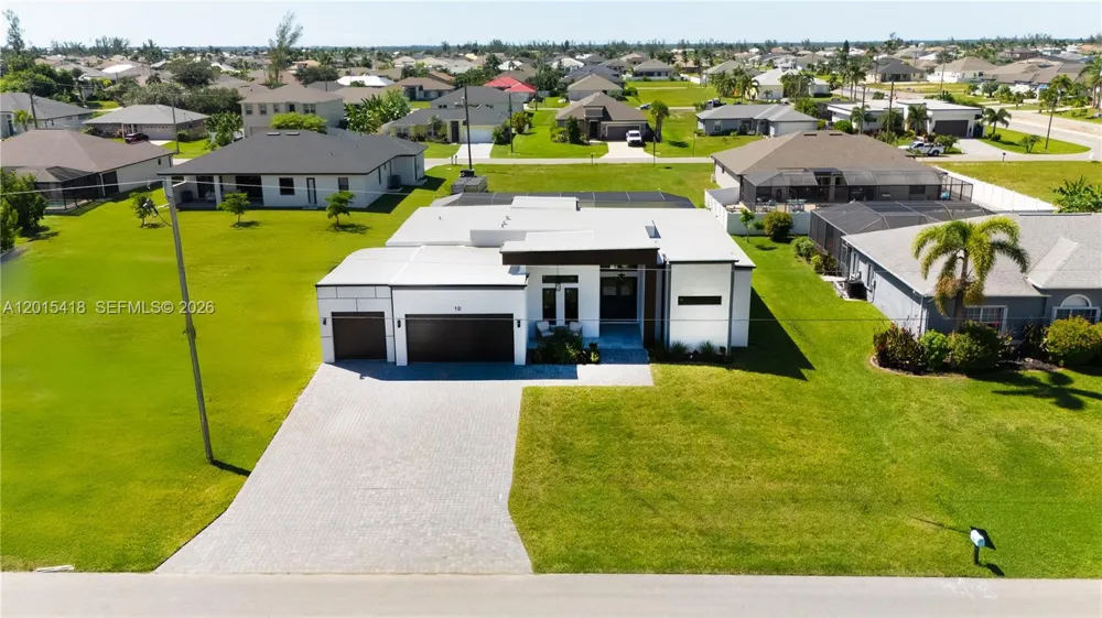 10 33rd PL Cape Coral, FL 33904
