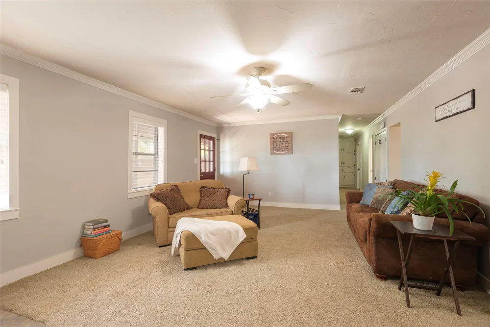 4142 County Road 1001 McKinney, TX 75071
